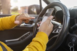 How Our San Antonio Personal Injury Lawyers Help You with a Distracted Driver Accident Claim