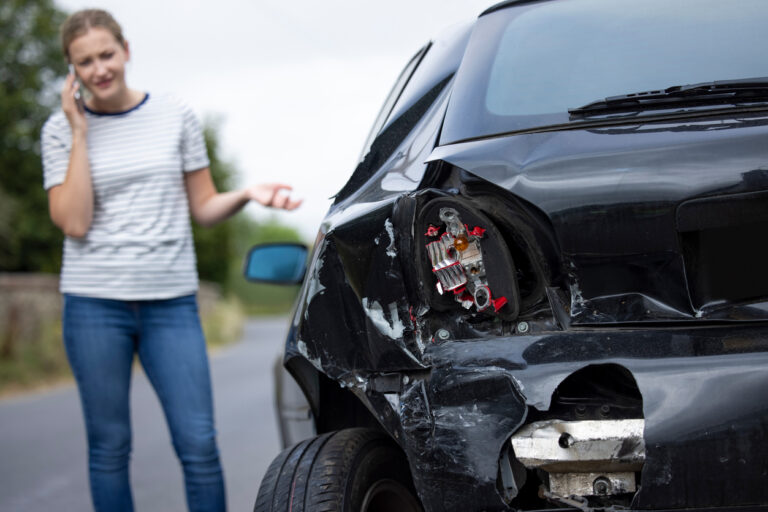 Consecuencias de tener un accidente de coche sin licencia de conducir en Texas