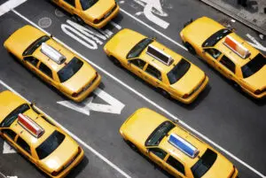 Cómo pueden ayudarte los abogados de lesiones de George Salinas si resultaste herido en un accidente de taxi en San Antonio